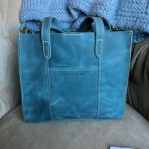 Portland Leather Goods Premium Classic Lola - Aqua NIB 💙